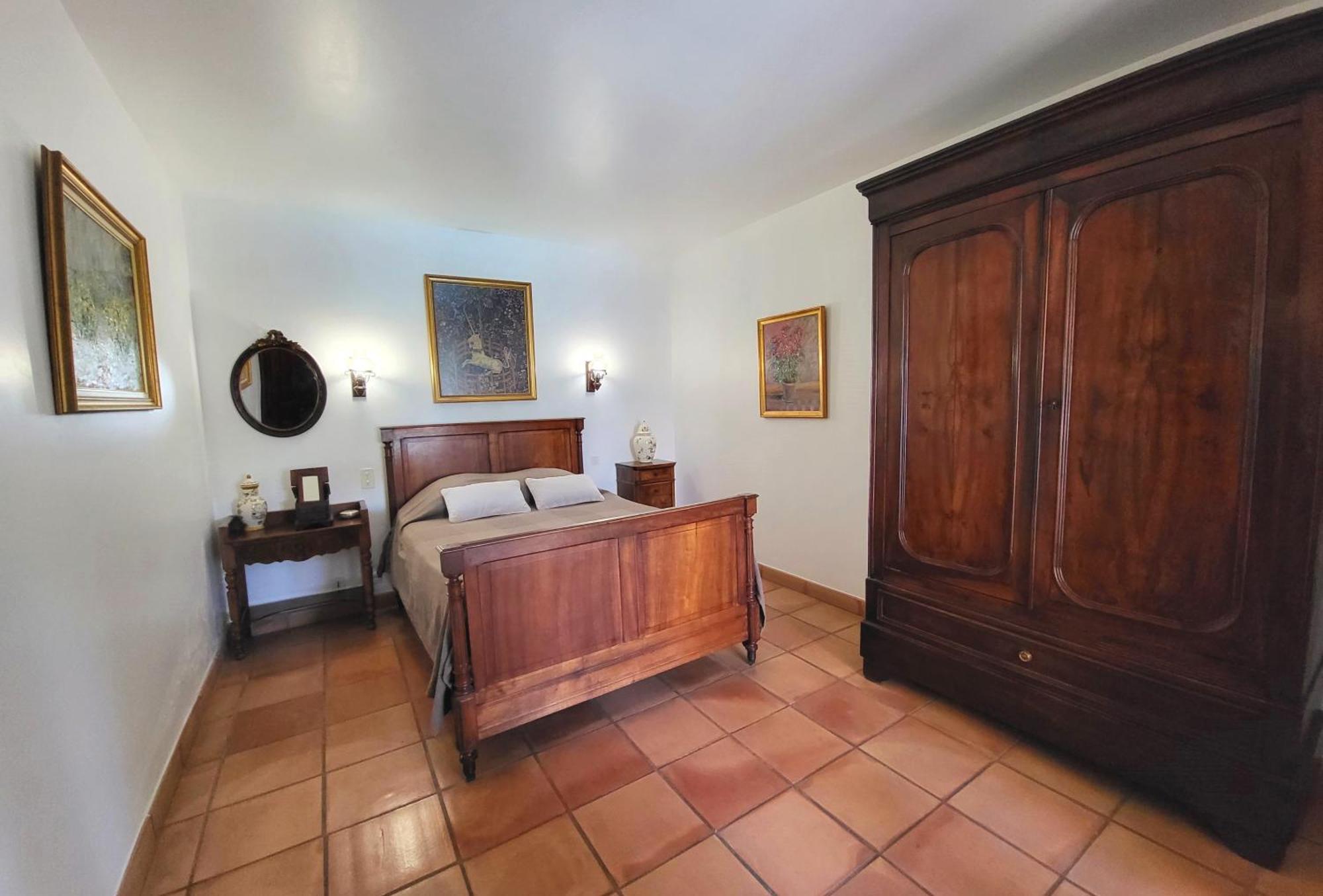 "La Massette Du Cheval Blanc" Villa De Caractere En Pierre Л'Іль-сюр-ла-Сорг Екстер'єр фото
